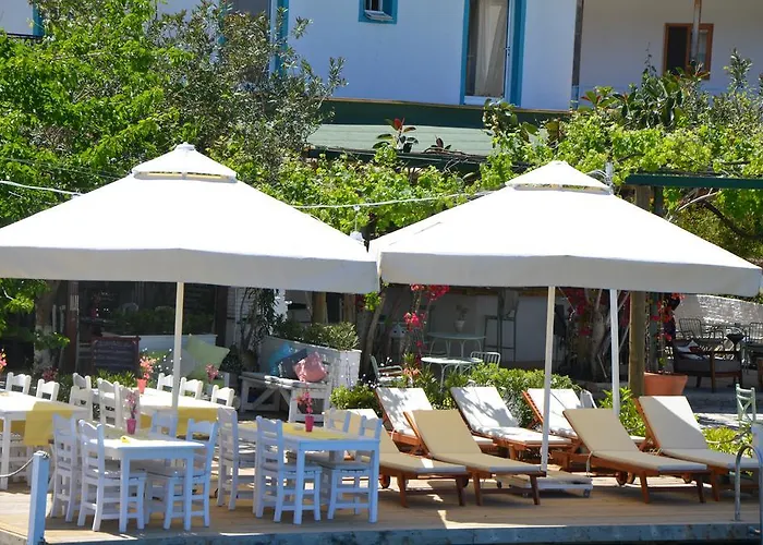Uzum Tatil Evi 3* السليمية