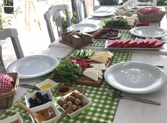 Uzum Tatil Evi 3* السليمية