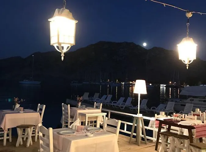 Uzum Tatil Evi السليمية